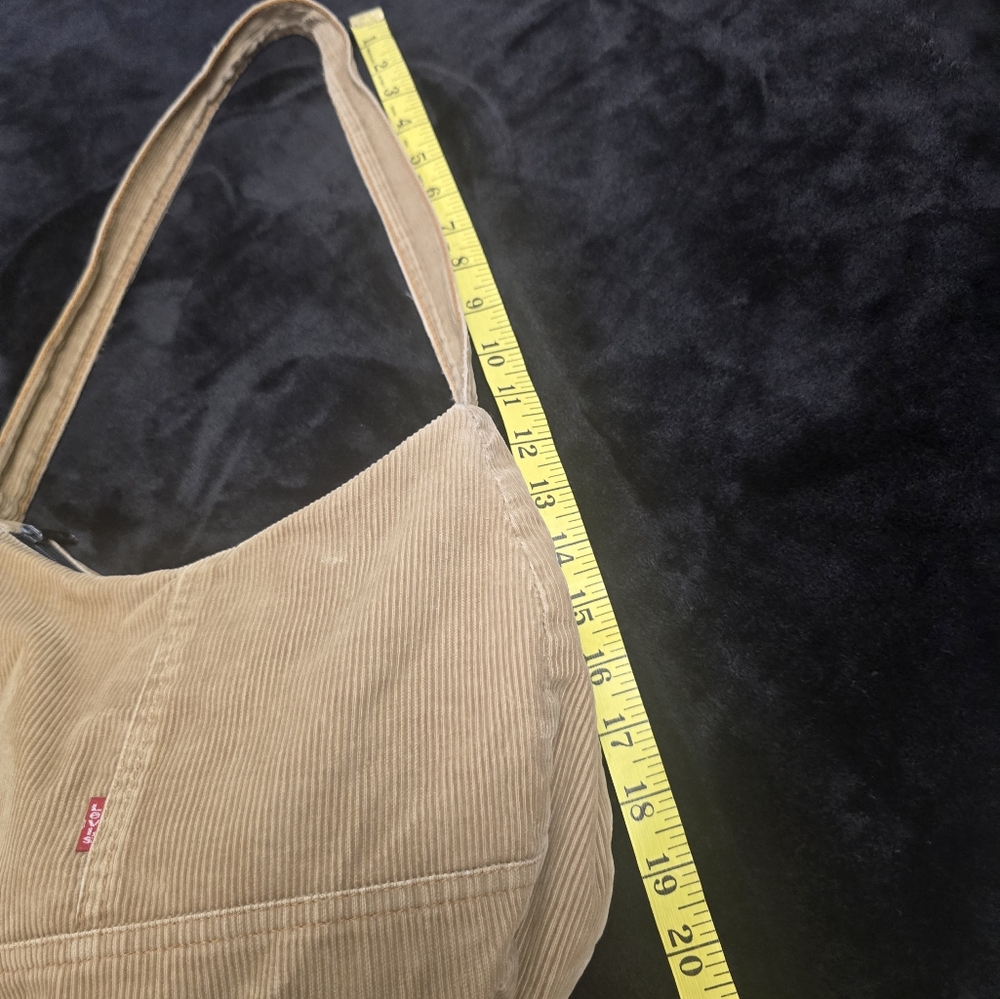 Levi's Classic Tan Corduroy Shoulder Bag - Picture 4 of 9